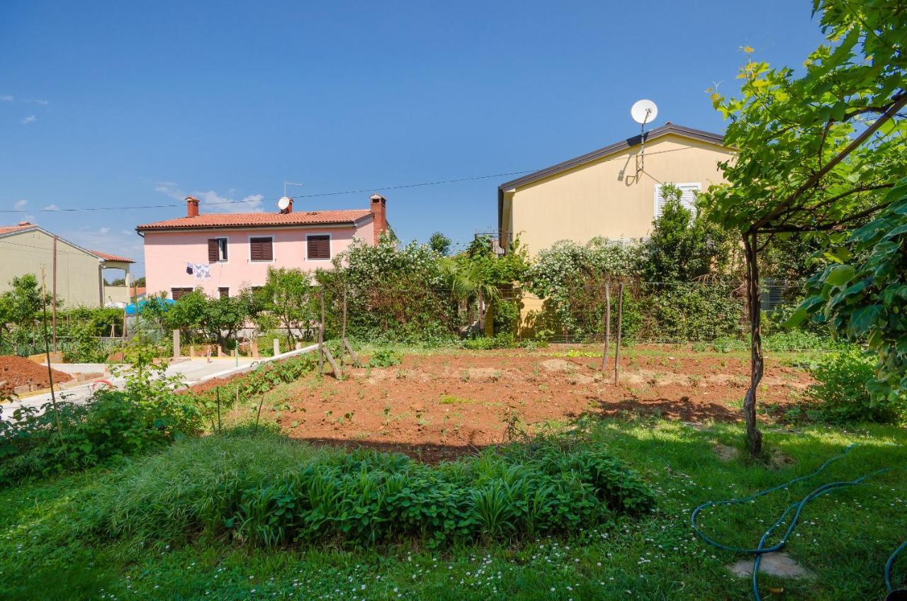 Apartments Milan 波雷奇 外观 照片