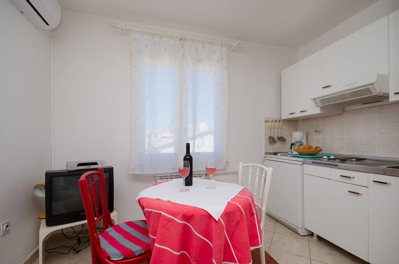 Apartments Milan 波雷奇 外观 照片